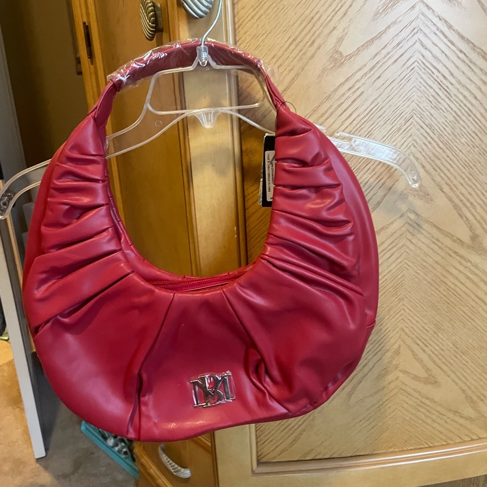 Badgley mischka Elegant Red Women's Bag - Picture 3 of 7